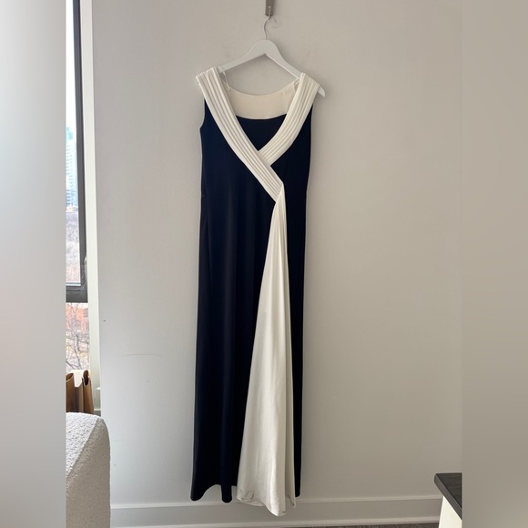 TADASHI SHOJI Plaza Drape Back Gown M - Picture 6 of 7